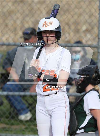 Thumbnail 2 in Fisher Catholic vs Amanda-Clearcreek photogallery.