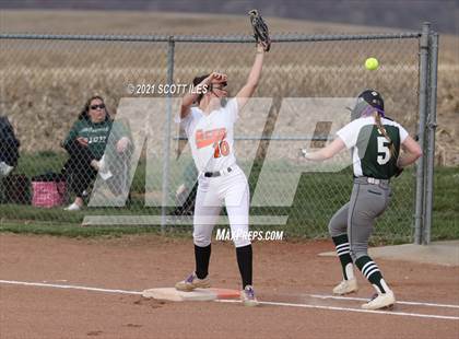 Thumbnail 2 in Fisher Catholic vs Amanda-Clearcreek photogallery.