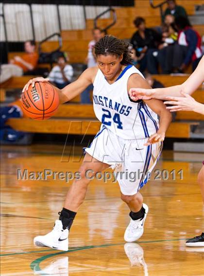 Thumbnail 2 in Deer Park vs Jay [John] (McDonald's Texas Invitational) photogallery.
