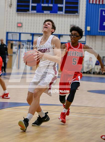 Thumbnail 1 in Herndon @ Oakton (Rebel Round Ball Classic) photogallery.