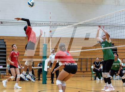 Thumbnail 3 in Hawaii Prep vs Konawaena photogallery.