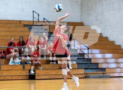 Thumbnail 2 in Hawaii Prep vs Konawaena photogallery.