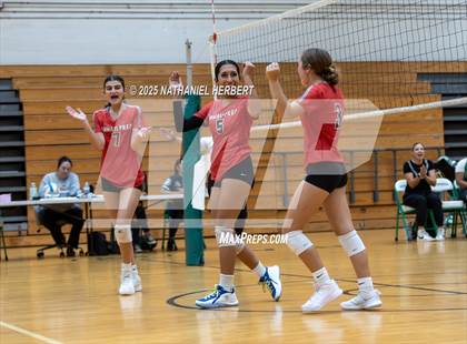 Thumbnail 3 in Hawaii Prep vs Konawaena photogallery.