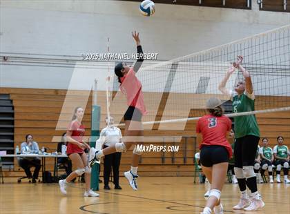 Thumbnail 2 in Hawaii Prep vs Konawaena photogallery.