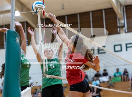 Thumbnail 3 in Hawaii Prep vs Konawaena photogallery.