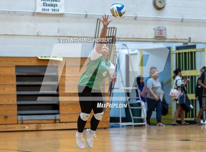 Thumbnail 2 in Hawaii Prep vs Konawaena photogallery.