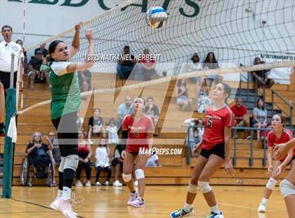 Thumbnail 3 in Hawaii Prep vs Konawaena photogallery.