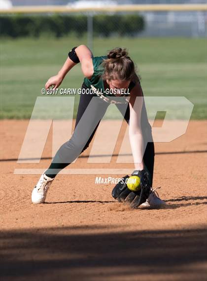 Thumbnail 3 in White Oak @ Havelock photogallery.