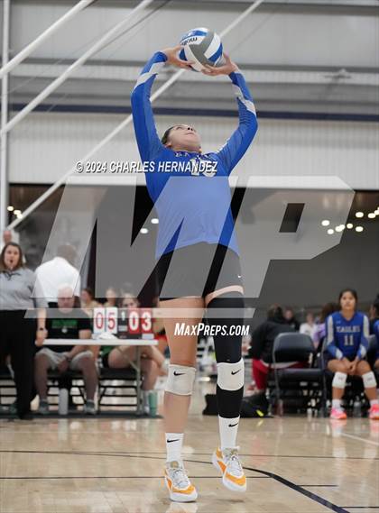 Thumbnail 3 in Caldwell vs. Cedar Creek (Legends Invitational) photogallery.