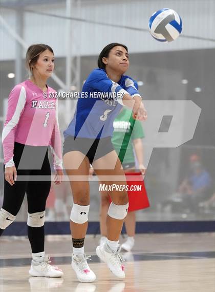 Thumbnail 3 in Caldwell vs. Cedar Creek (Legends Invitational) photogallery.