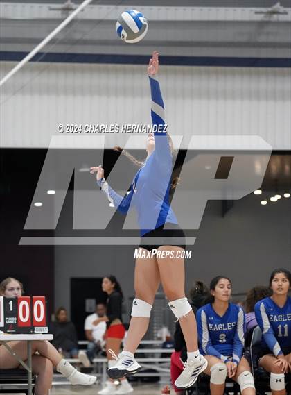 Thumbnail 2 in Caldwell vs. Cedar Creek (Legends Invitational) photogallery.