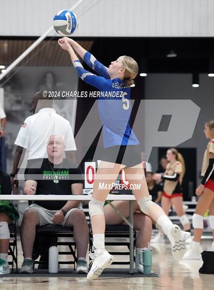 Thumbnail 2 in Caldwell vs. Cedar Creek (Legends Invitational) photogallery.