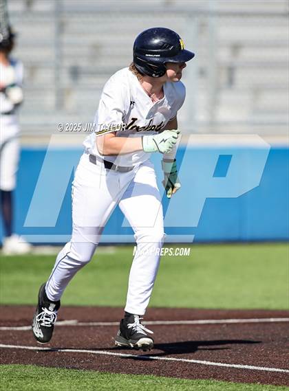 Thumbnail 2 in Peaster vs Arlington Heights (Weatherford JV Tournament) photogallery.