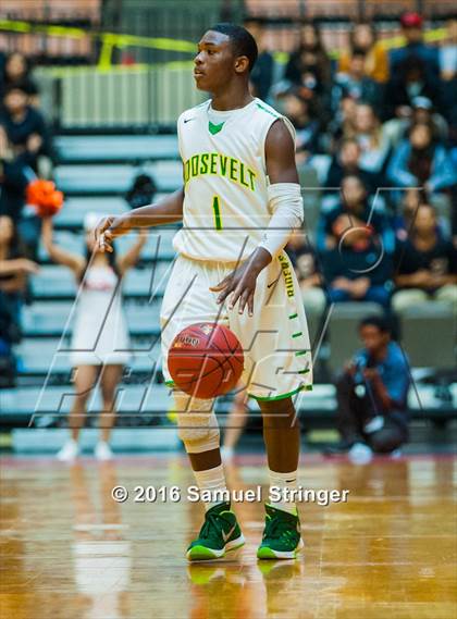 Thumbnail 2 in Roosevelt vs. Selma (CIF CS D3 Final) photogallery.