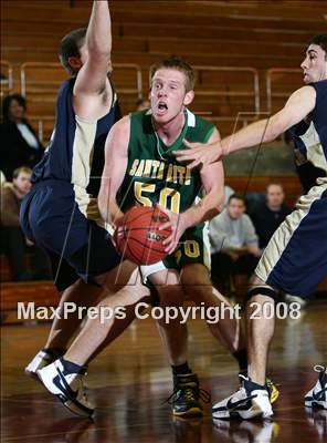 Thumbnail 2 in Desert Vista vs. Santa Rita (MaxPreps Holiday Classic) photogallery.