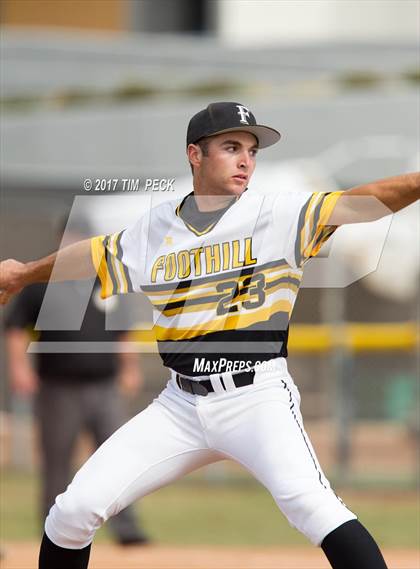 Thumbnail 2 in El Modena @ Foothill photogallery.