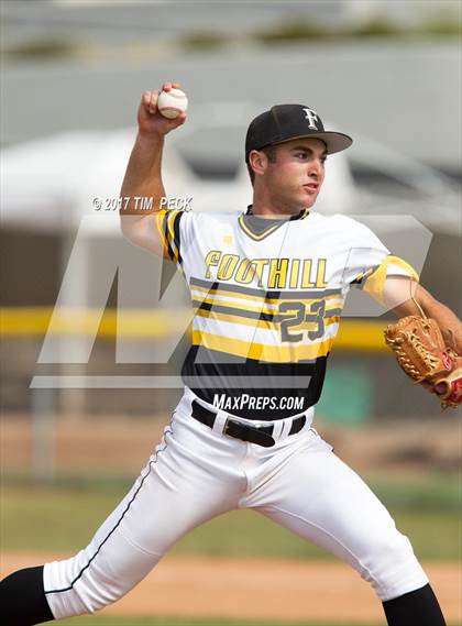 Thumbnail 3 in El Modena @ Foothill photogallery.