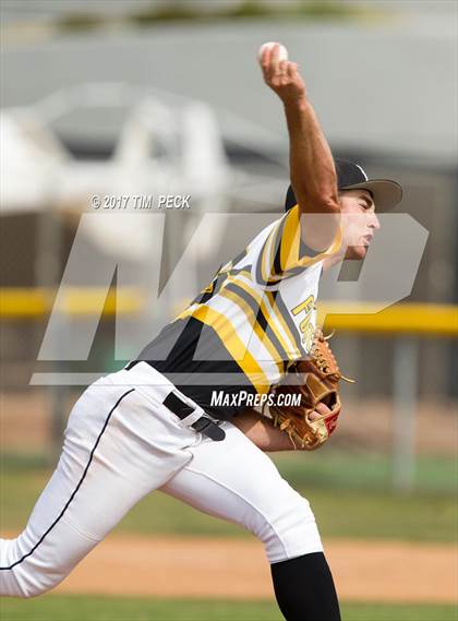 Thumbnail 1 in El Modena @ Foothill photogallery.