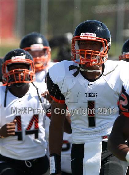 Thumbnail 3 in Cocoa @ Colerain (Skyline Chili Crosstown Showdown) photogallery.