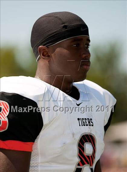 Thumbnail 2 in Cocoa @ Colerain (Skyline Chili Crosstown Showdown) photogallery.