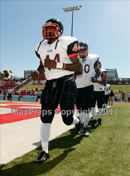 Thumbnail 3 in Cocoa @ Colerain (Skyline Chili Crosstown Showdown) photogallery.