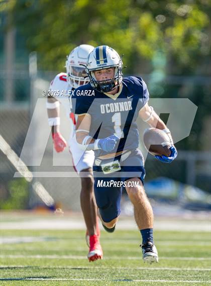 Thumbnail 2 in Taft @ O'Connor (Senior day) photogallery.