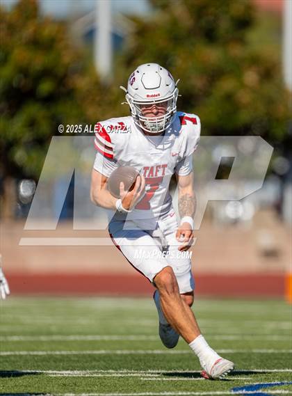 Thumbnail 3 in Taft @ O'Connor (Senior day) photogallery.