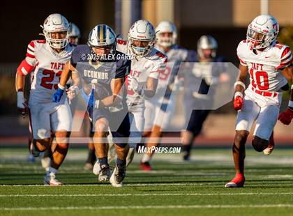 Thumbnail 2 in Taft @ O'Connor (Senior day) photogallery.