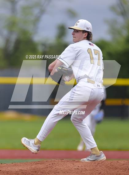 Thumbnail 2 in Patchogue-Medford vs Longwood (NYSPHSAA AAA Round 2) photogallery.