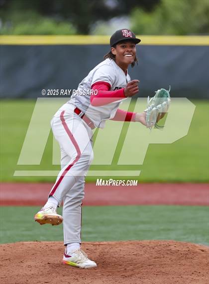 Thumbnail 1 in Patchogue-Medford vs Longwood (NYSPHSAA AAA Round 2) photogallery.