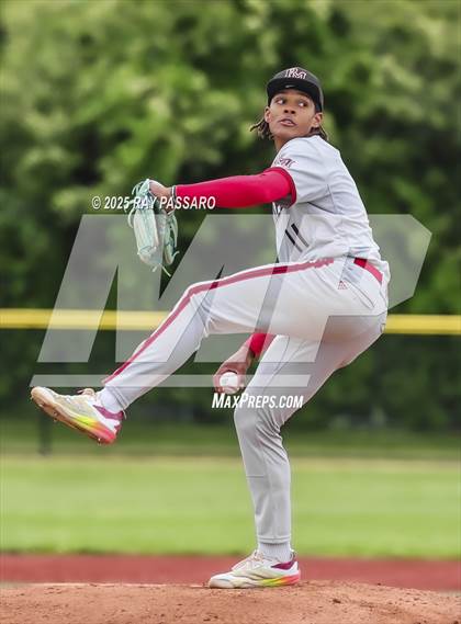Thumbnail 3 in Patchogue-Medford vs Longwood (NYSPHSAA AAA Round 2) photogallery.