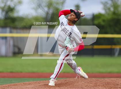 Thumbnail 2 in Patchogue-Medford vs Longwood (NYSPHSAA AAA Round 2) photogallery.