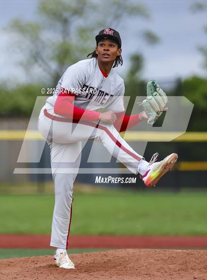 Thumbnail 3 in Patchogue-Medford vs Longwood (NYSPHSAA AAA Round 2) photogallery.