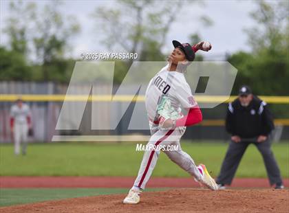 Thumbnail 2 in Patchogue-Medford vs Longwood (NYSPHSAA AAA Round 2) photogallery.