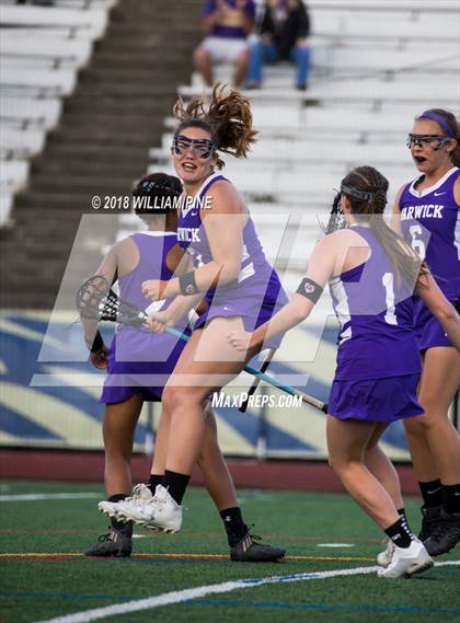 Thumbnail 1 in Warwick  vs Minisink Valley (Section 9 Class B Final) photogallery.