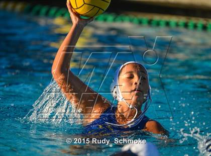 Thumbnail 2 in Mater Dei Catholic vs. La Jolla Country Day (East County Invitational) photogallery.