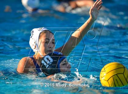 Thumbnail 1 in Mater Dei Catholic vs. La Jolla Country Day (East County Invitational) photogallery.