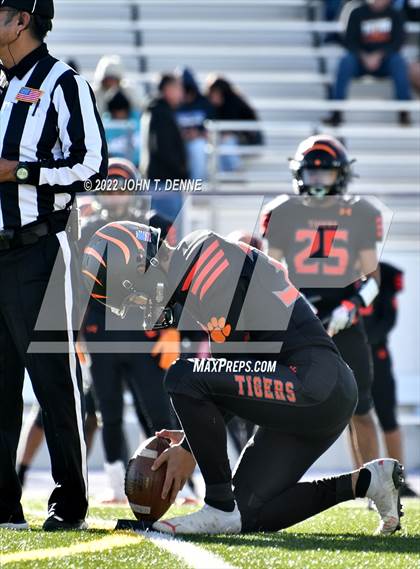 Thumbnail 3 in Albuquerque Academy @ Taos (NMAA 4A Quarterfinal) photogallery.