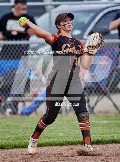 Thumbnail 2 in Central @ Sutter (CIF NorCal D3 Championship) photogallery.