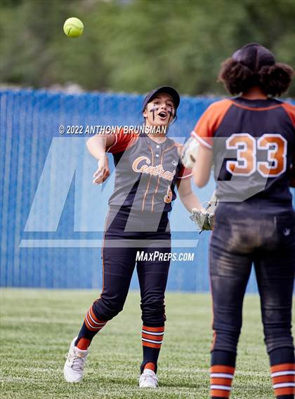 Thumbnail 3 in Central @ Sutter (CIF NorCal D3 Championship) photogallery.