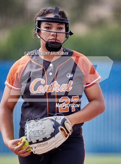 Thumbnail 2 in Central @ Sutter (CIF NorCal D3 Championship) photogallery.