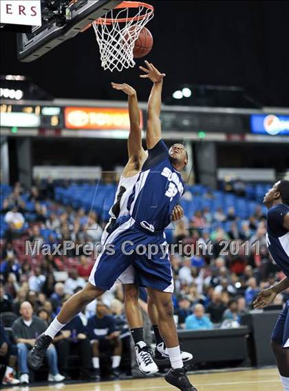 Thumbnail 1 in Archbishop Mitty vs. Summit (CIF State D2 Final) photogallery.