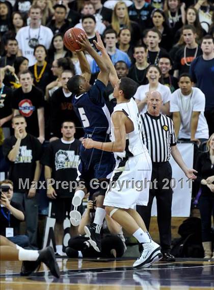 Thumbnail 1 in Archbishop Mitty vs. Summit (CIF State D2 Final) photogallery.