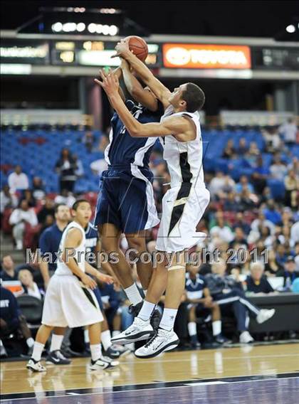 Thumbnail 3 in Archbishop Mitty vs. Summit (CIF State D2 Final) photogallery.