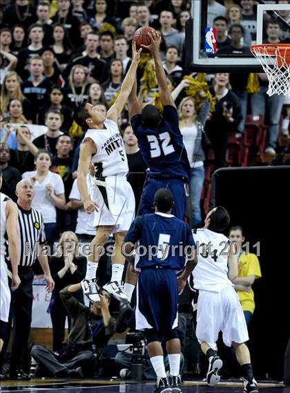 Thumbnail 3 in Archbishop Mitty vs. Summit (CIF State D2 Final) photogallery.