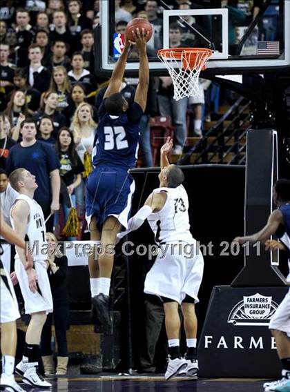 Thumbnail 2 in Archbishop Mitty vs. Summit (CIF State D2 Final) photogallery.