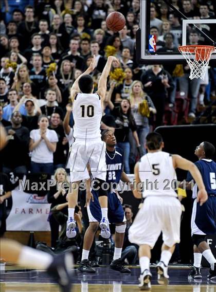 Thumbnail 2 in Archbishop Mitty vs. Summit (CIF State D2 Final) photogallery.