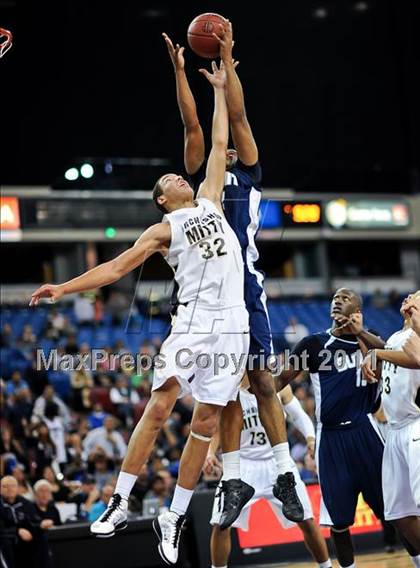 Thumbnail 2 in Archbishop Mitty vs. Summit (CIF State D2 Final) photogallery.