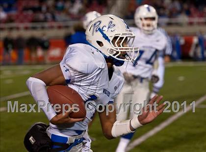 Thumbnail 1 in Fremont vs. Bingham (UHSAA 5A Final) photogallery.