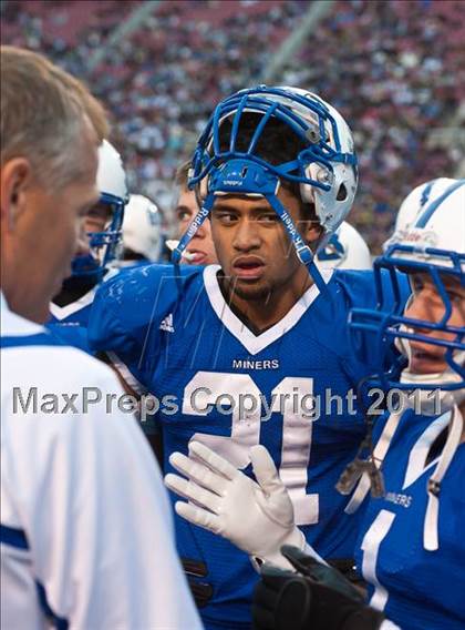 Thumbnail 3 in Fremont vs. Bingham (UHSAA 5A Final) photogallery.